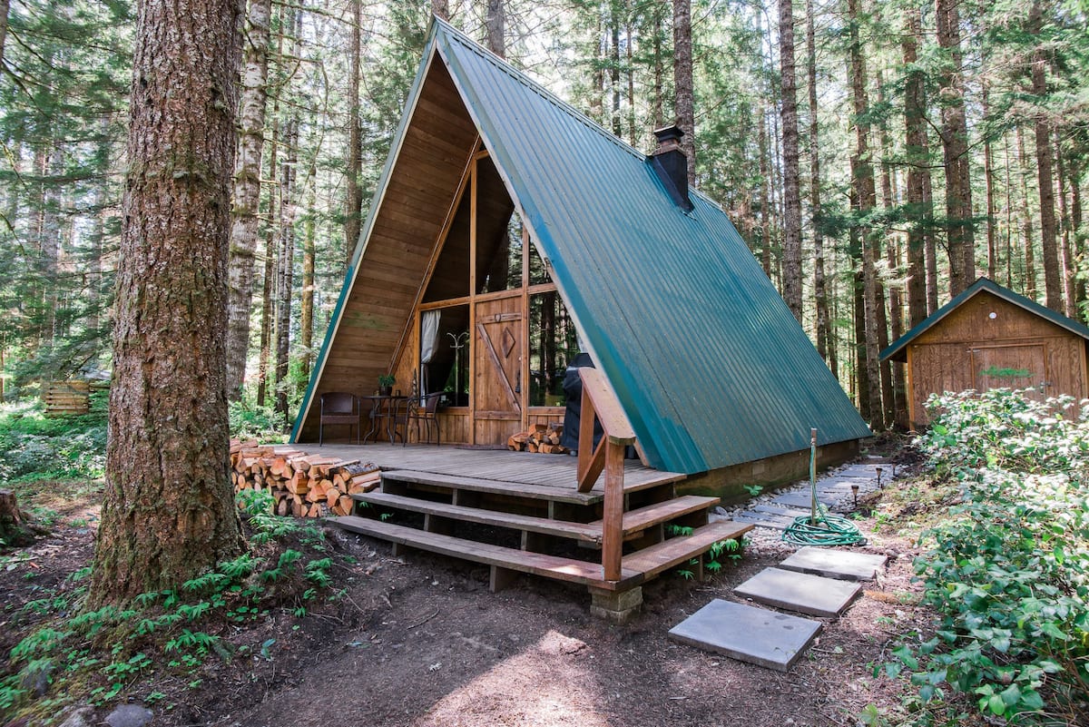 Hebe’s Hideout A-Frame Cabin Airrbnb near Mount Rainier