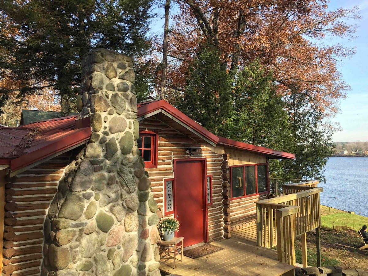 Little Log cabin in Michigan with Hot Tub Airbnb