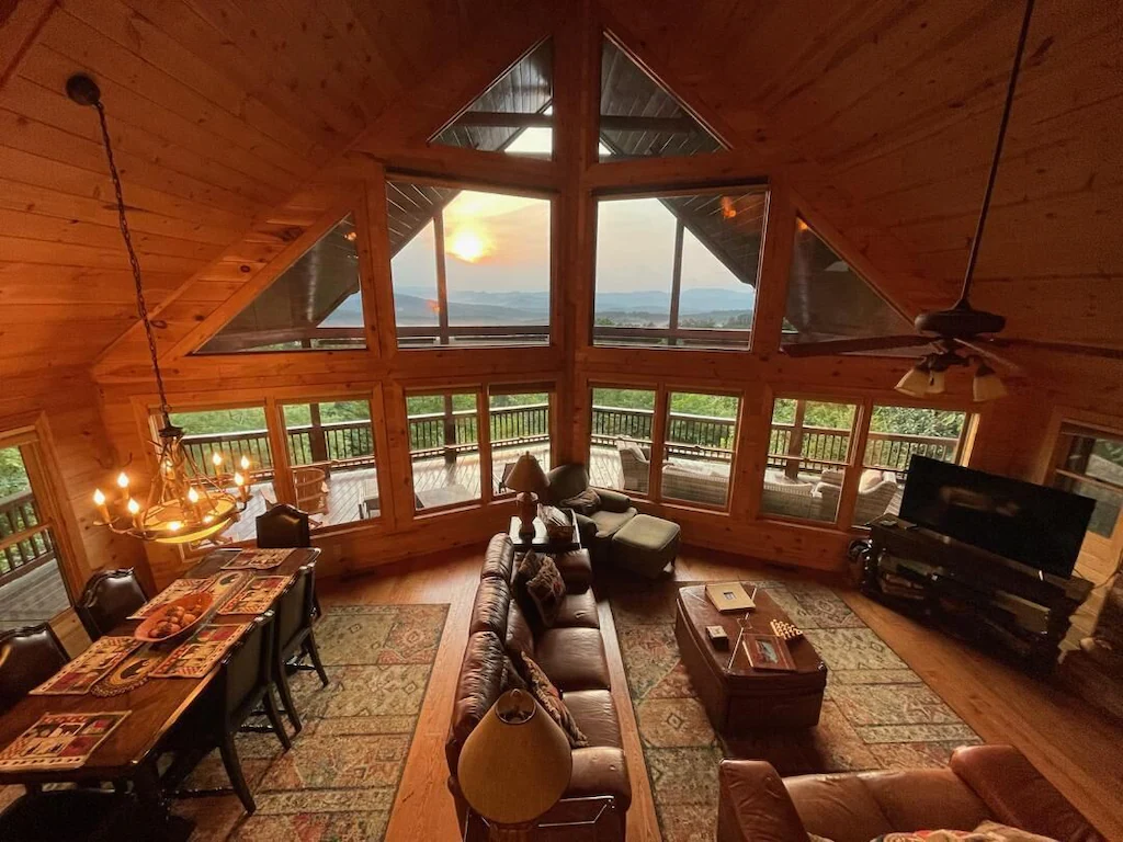 Mountain High Rental - Georgia Cabin with Views