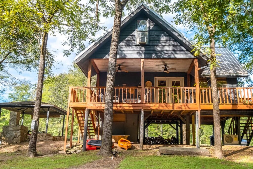 15 Coolest Cabin Rentals in Arkansas To Stay in 2022 Cabin Trippers