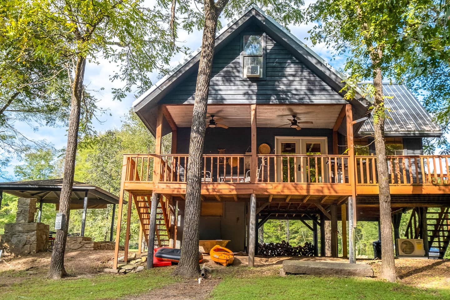 The Camphouse Cabin in Arkansas