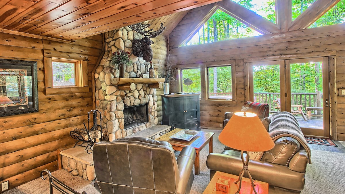 803 Mountain Cabin in Michigan