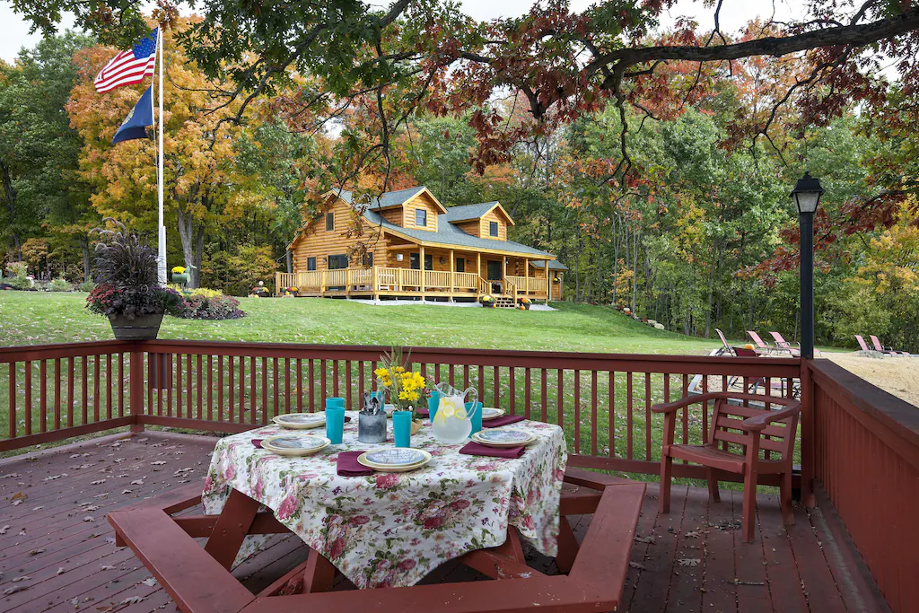 Cabin Rental in New Hampshire FOr Large Groups