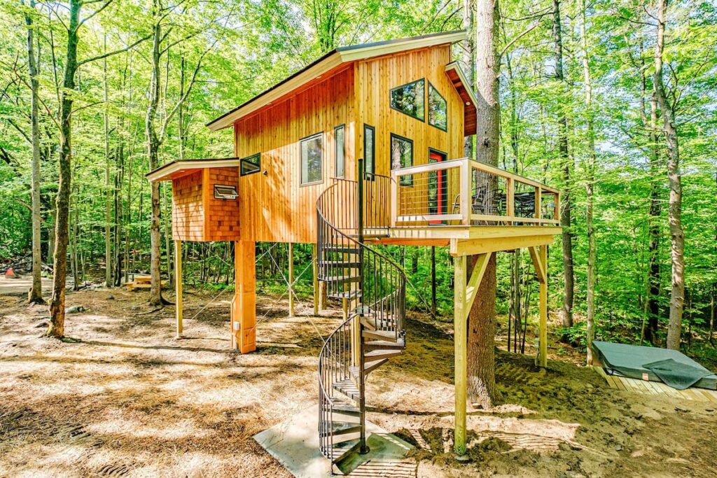 9 Coolest Cabin Rentals in Maine For Your Bucket List Cabin Trippers