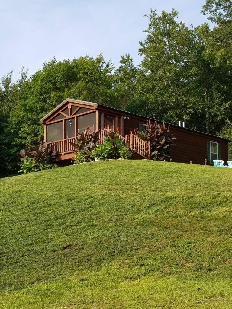 12 Coolest Cabin Rentals in Connecticut To Stay in 2022 Cabin Trippers