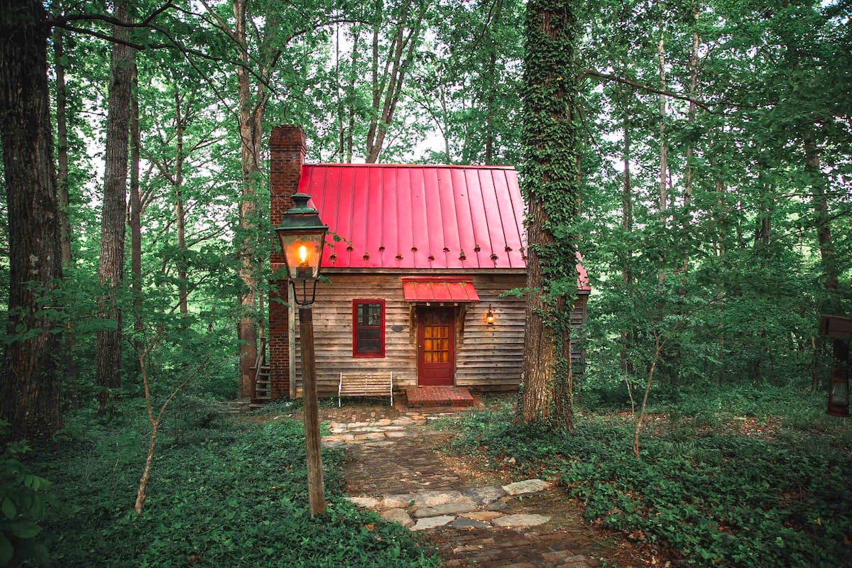 Cozy and Private Riverfront Cabin in Virginia