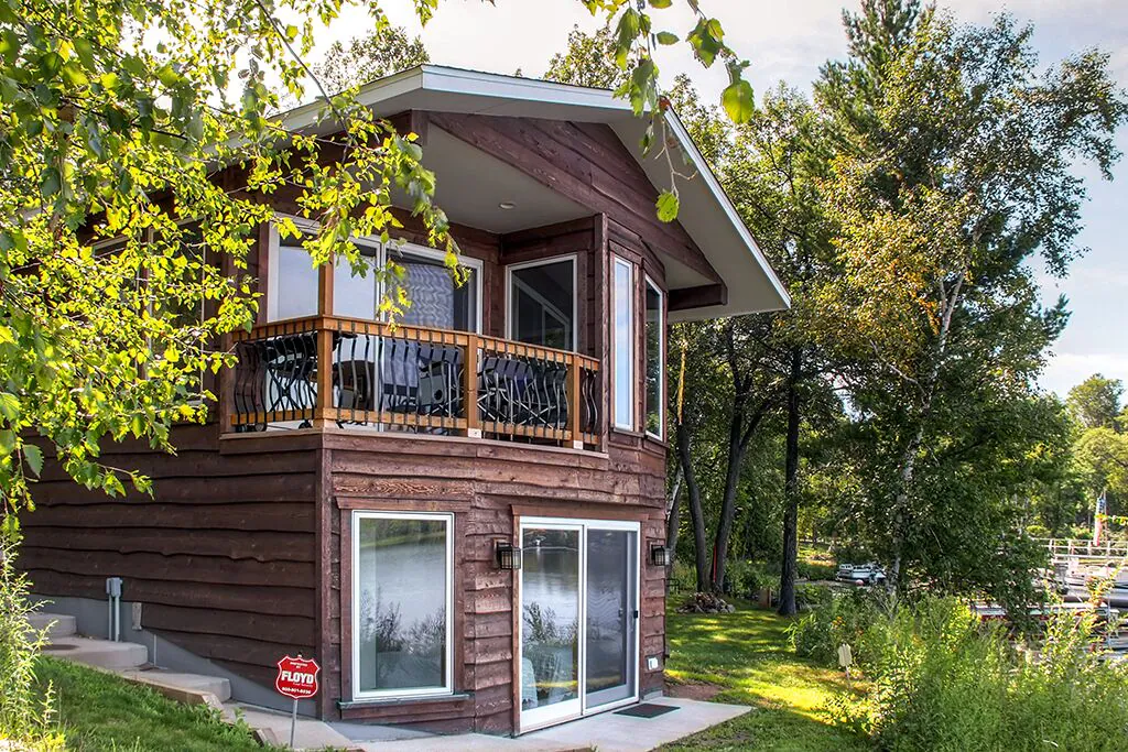 Lakefront Brainerd Cabin