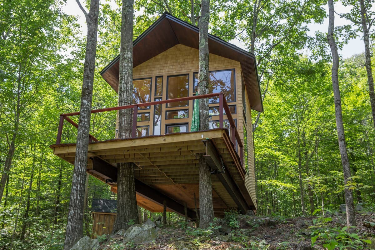 Ling’s Treehouse Cabin New Hampshire