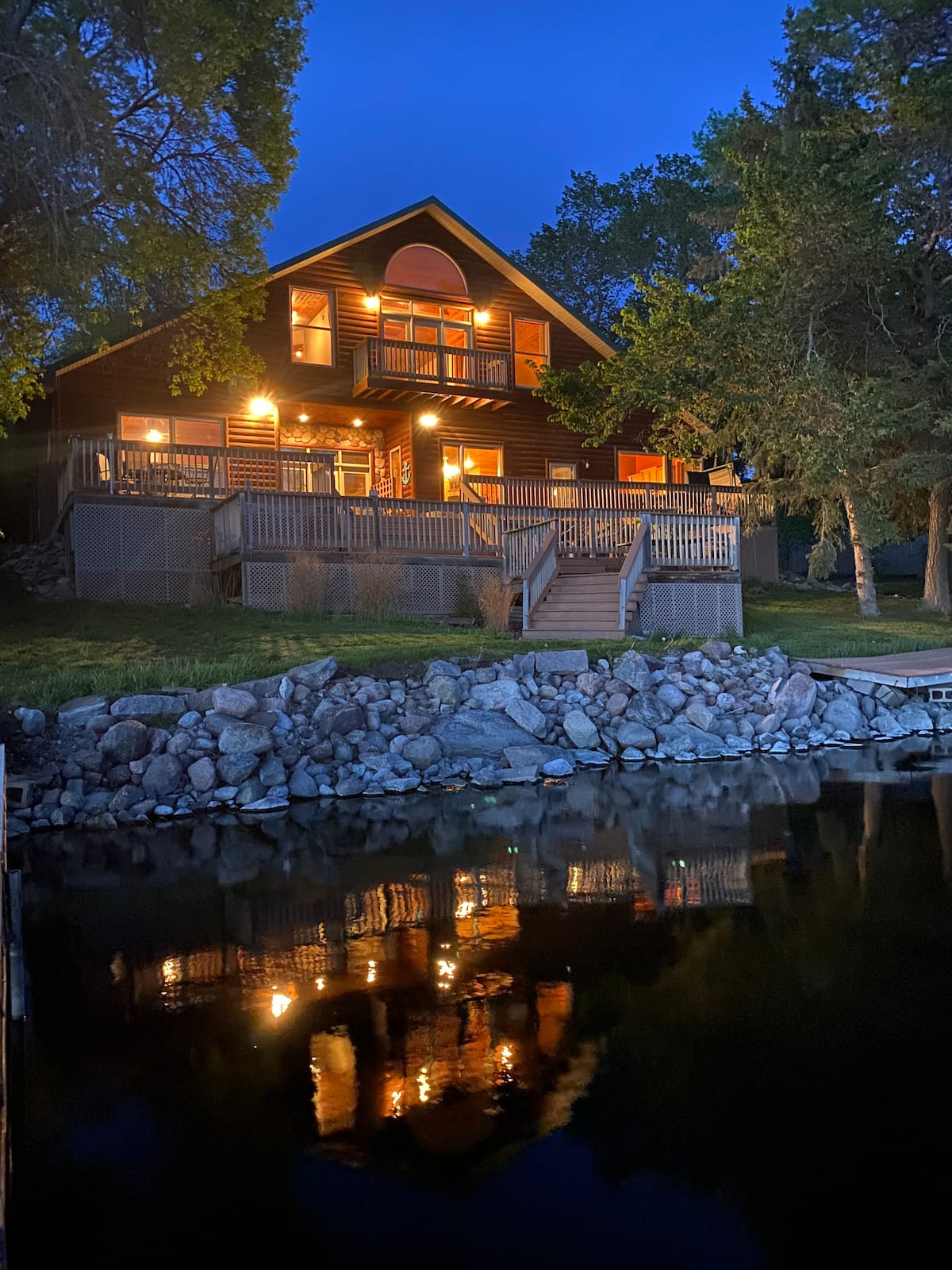 Little Earth Lodge - Cabin Rental North Dakota Airbnb