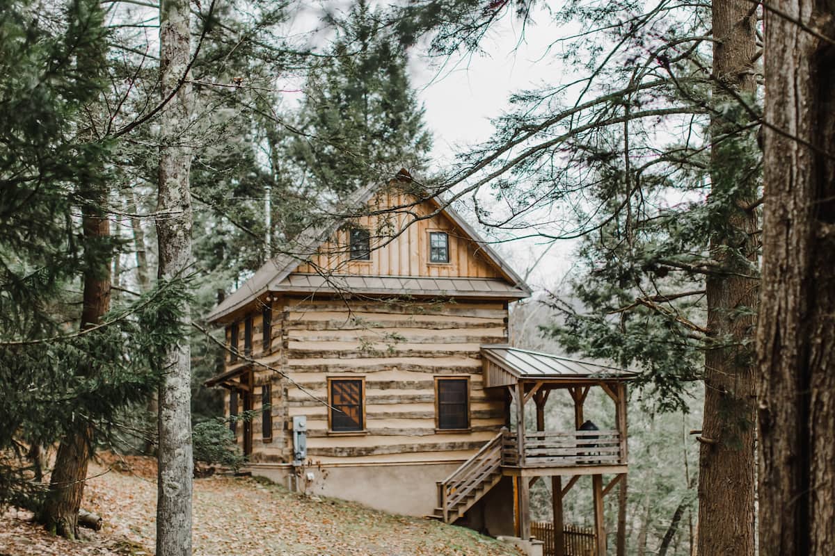 Log Cabin in the Endless Mountains - Secluded Cabins in PA