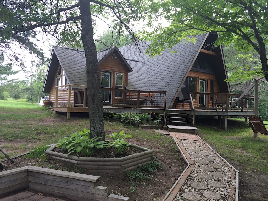 Luxury Cabin in Michigan