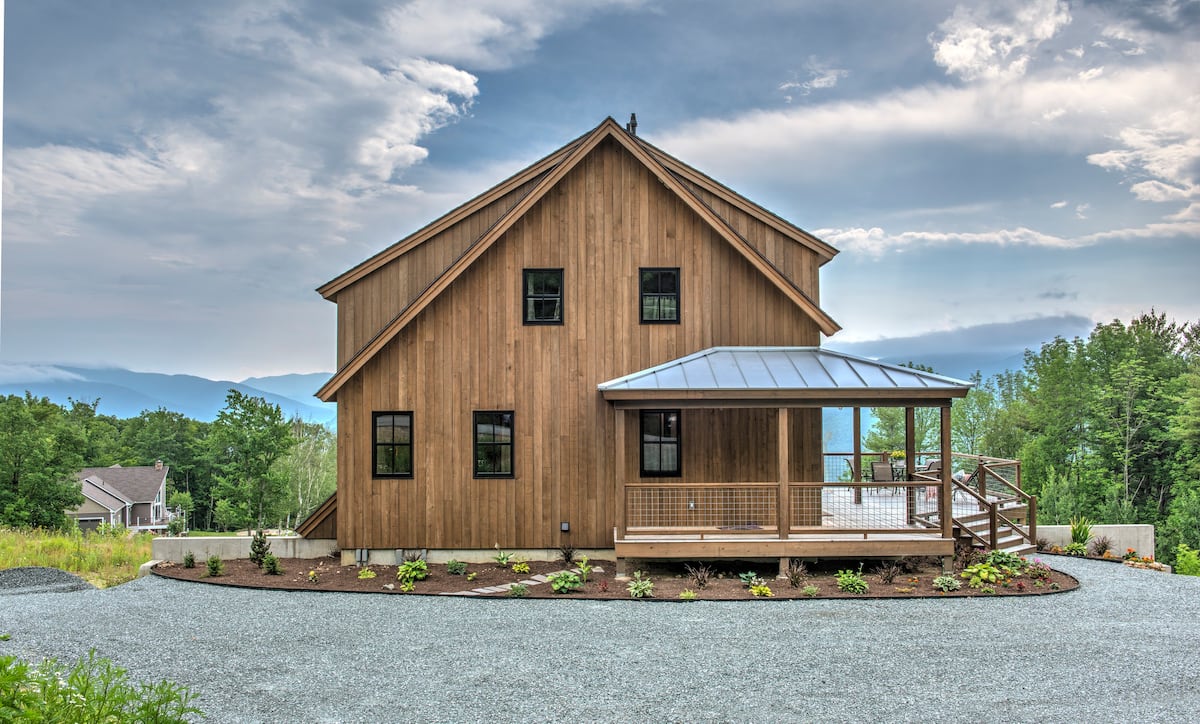 Luxury Solar House with Big Views Airbnb - Best Cabin Rentals New Hampshire