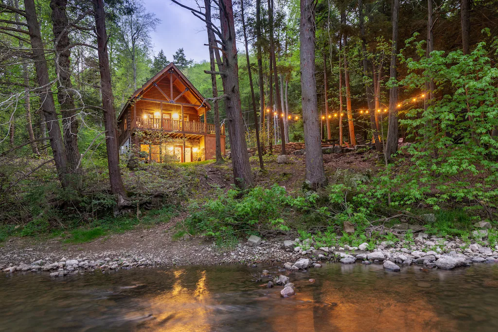 Secluded Cabins in PA