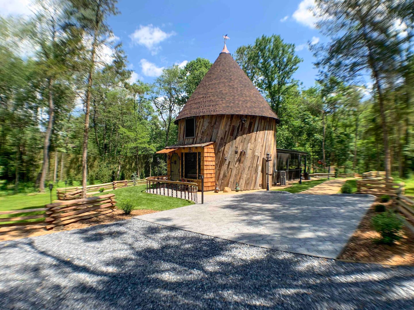 Unique Hobbit House Cabin Rental in Virginia