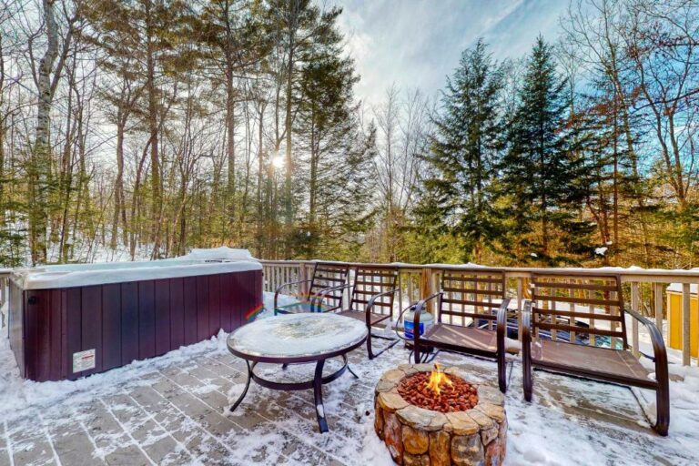 Top 13 Romantic Cabins in New Hampshire With Hot Tubs Cabin Trippers