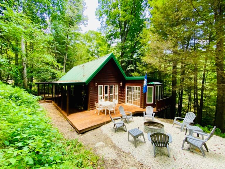 Top 13 Getaways & Romantic Cabins In Kentucky With Hot Tubs Cabin Trippers