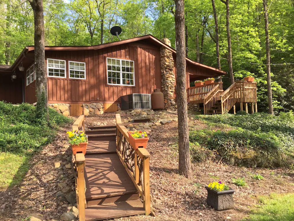 Private Romantic Mountain Holiday Cabin Rental SOuth Carolina 