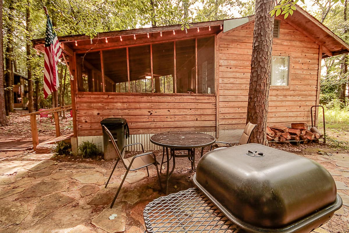 The Lazy Squirrel Secluded Cabins Texas
