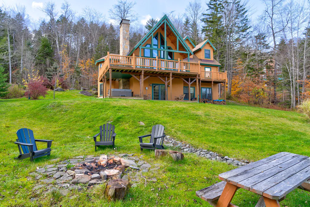 Beautiful Lakefront Cabin Rental Vermont