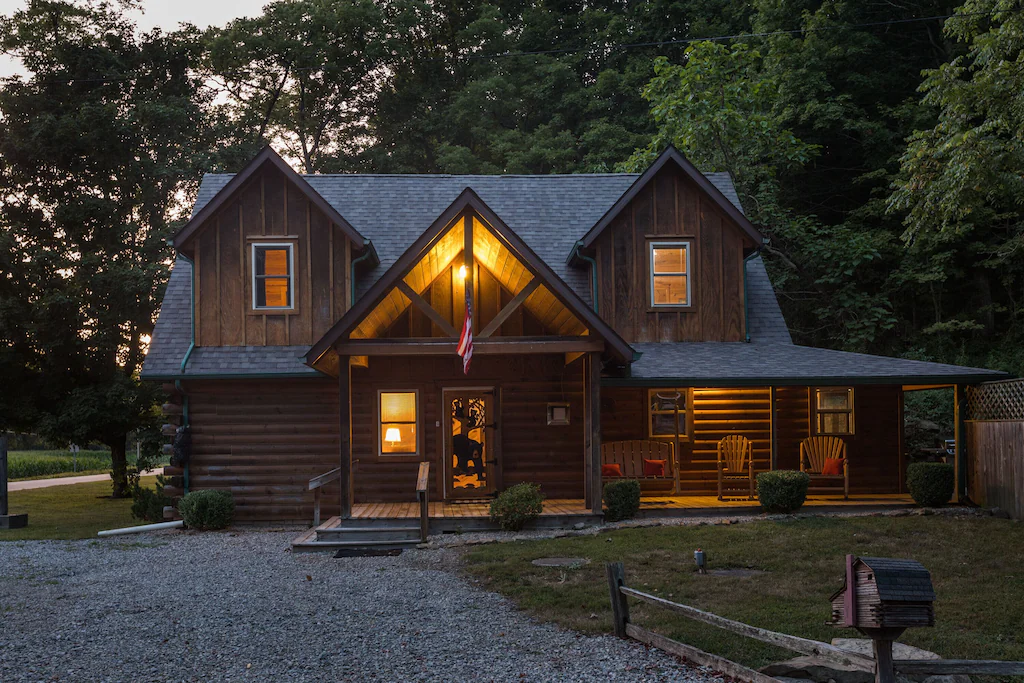 Cozy Bear Cabin Rental Indiana