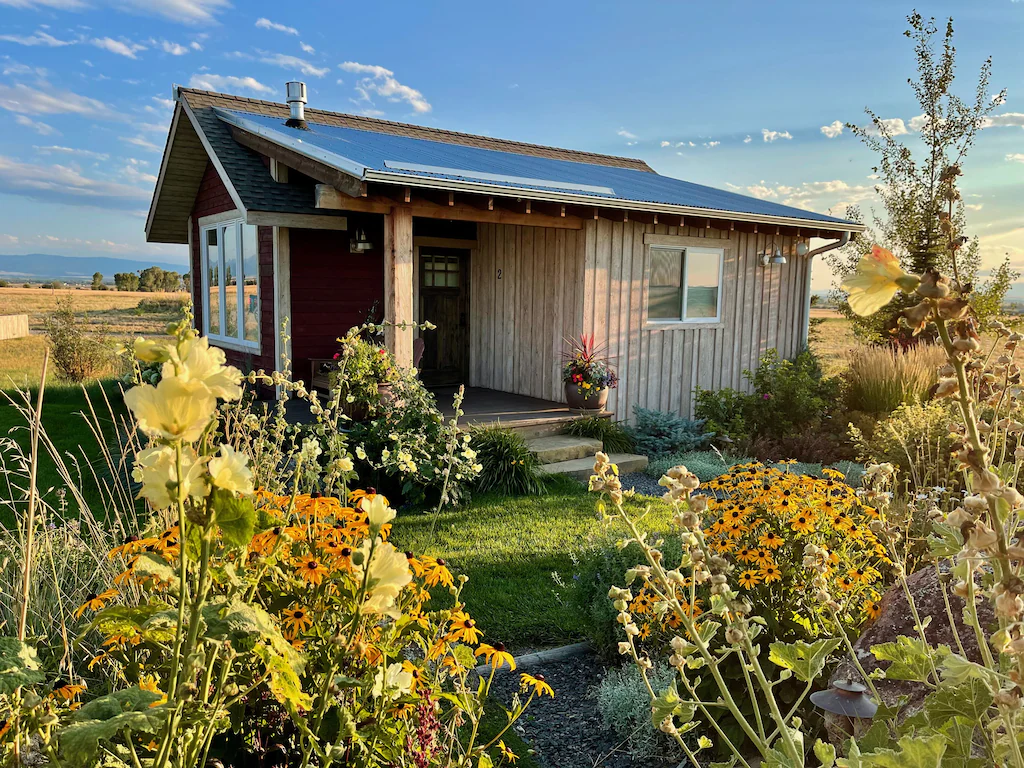 Ross Creek Secluded Cabin Rental Montana