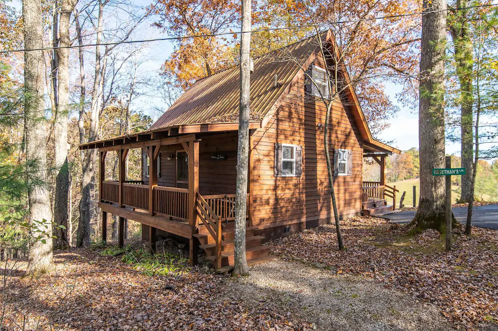 Small Family Cabin - Sunrise - Mountain Retreat in Red River Gorge