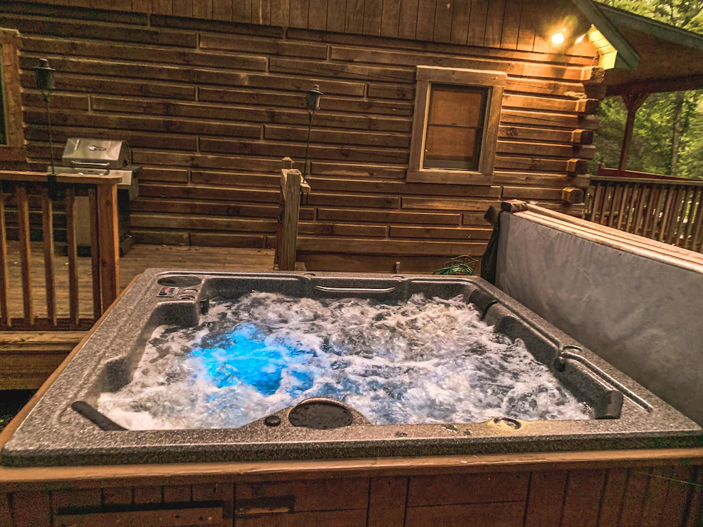 Hot Tub Cabins in Indiana