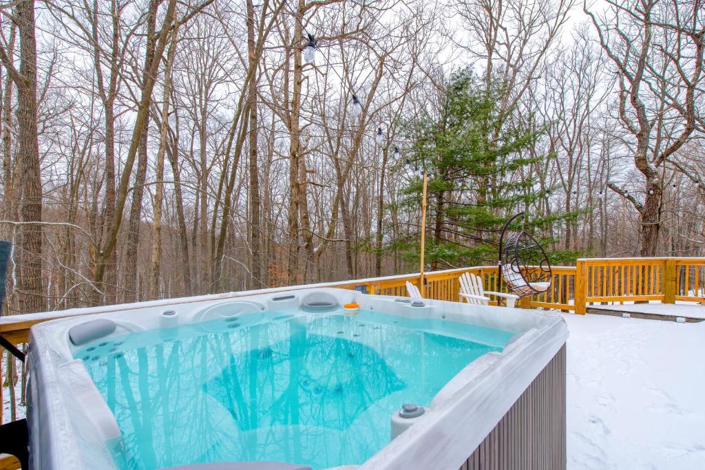 Hot Tub Cabins in Maryland