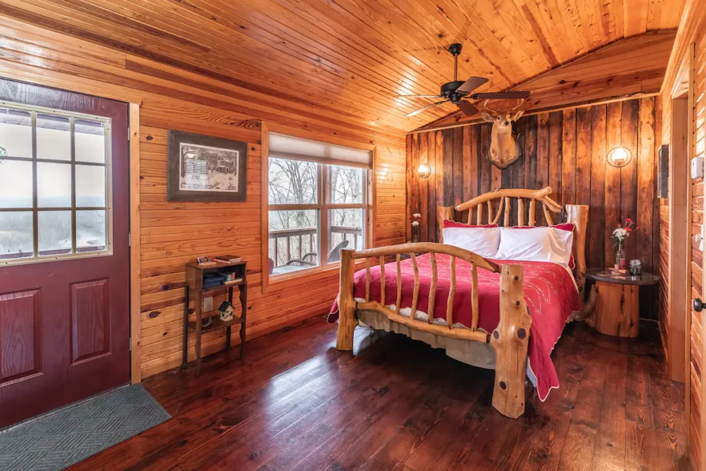 Missouri Romantic Cabin Rental.