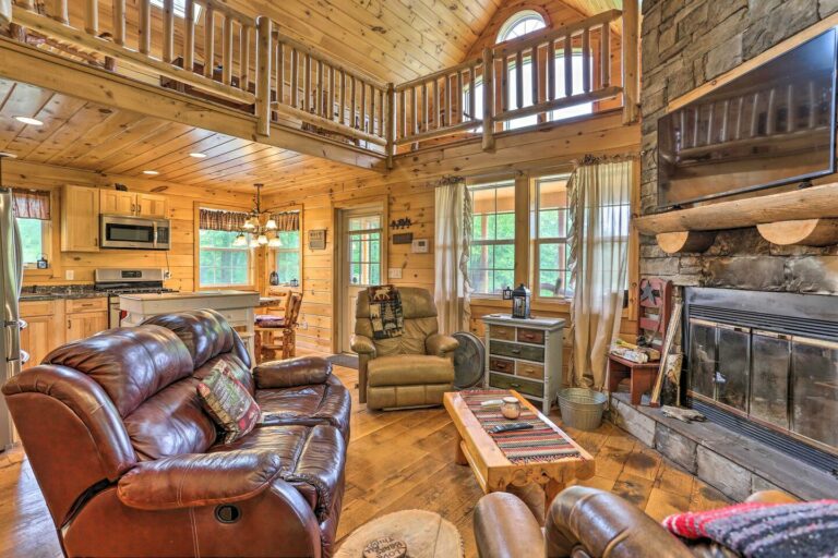 Top 12 Romantic Cabins in Poconos - Cabin Trippers