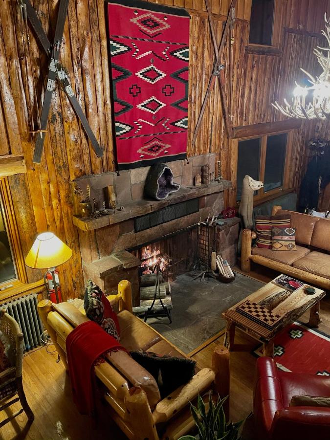 Romantic Hot Tub Cabin in Colorado