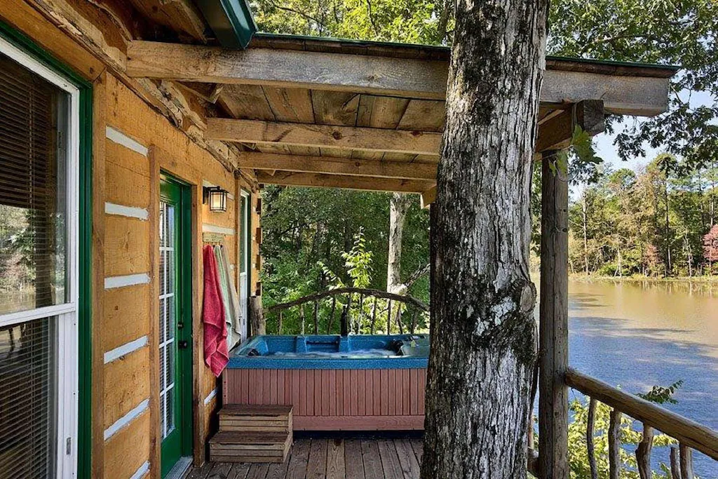 Treehouse Cabin Georgia