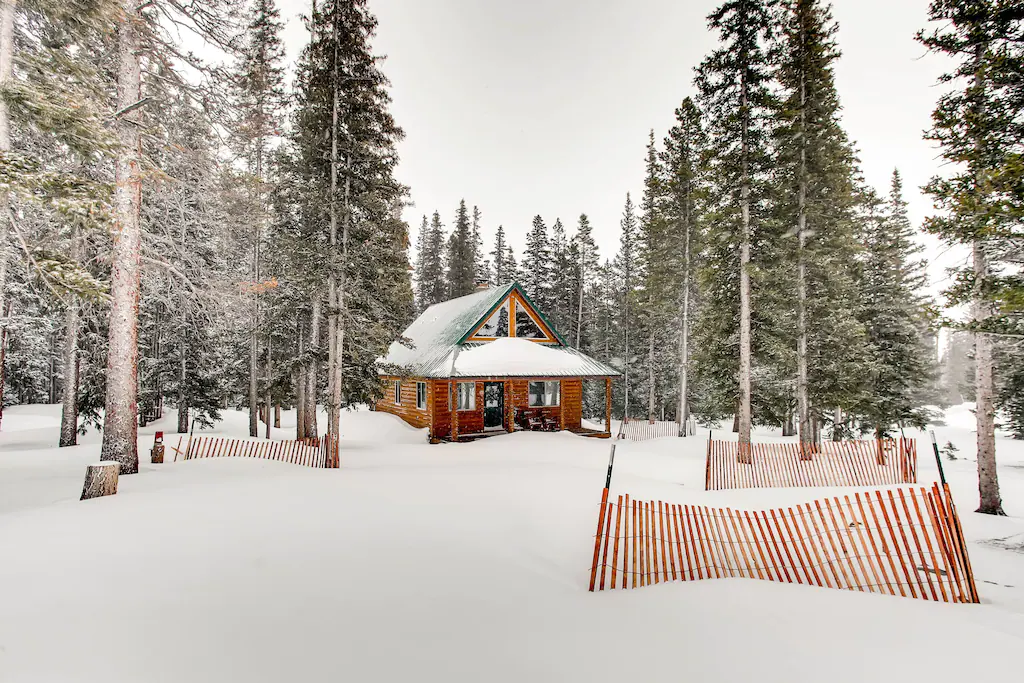 Snowy Cabin Rental in Colorado