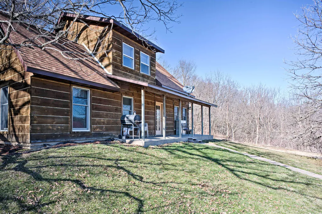 Secluded Cabin Near River Ridge ATV Trails