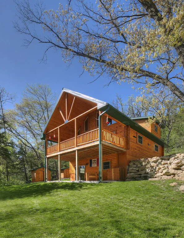 Spacious Cabin Overlooking a Scenic Valley