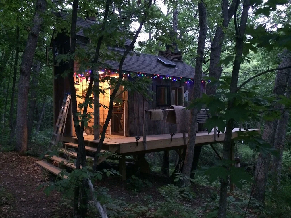 Treehouse Cabin Rental Missouri