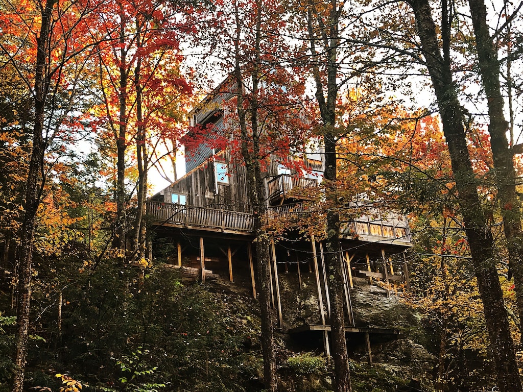 Five-Story Tree House Cabin in Vermont