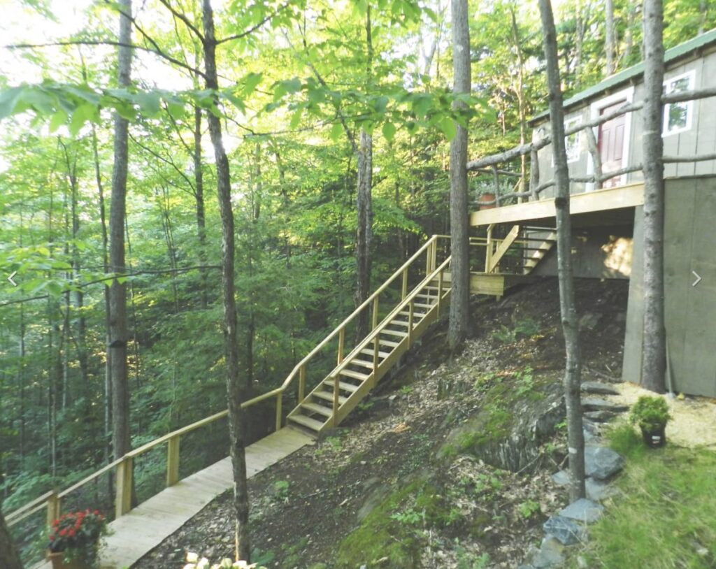The Hideaway Treehouse Cabin Vermont