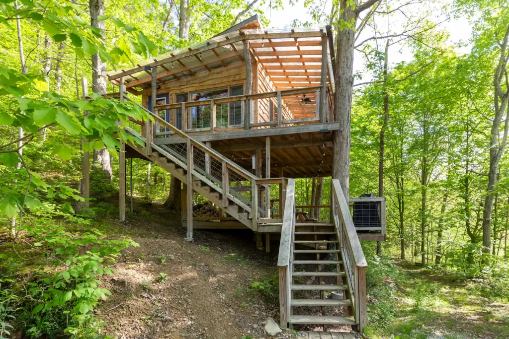 Treetop Flyer Tree House Kentucky Airbnb