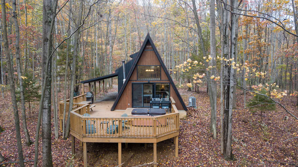 Modern A-frame Cabin with Hot tub