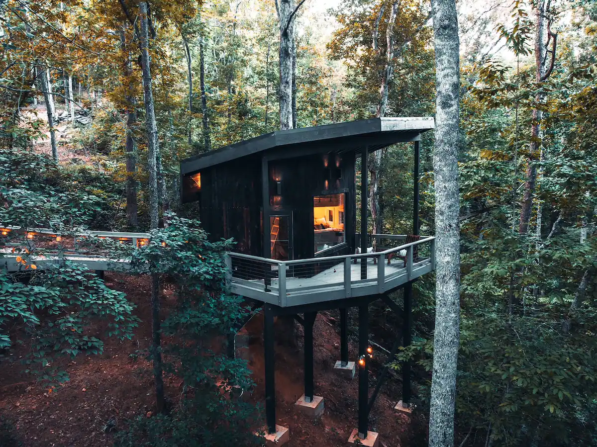 Nature’s Nook- A Modern Treehouse