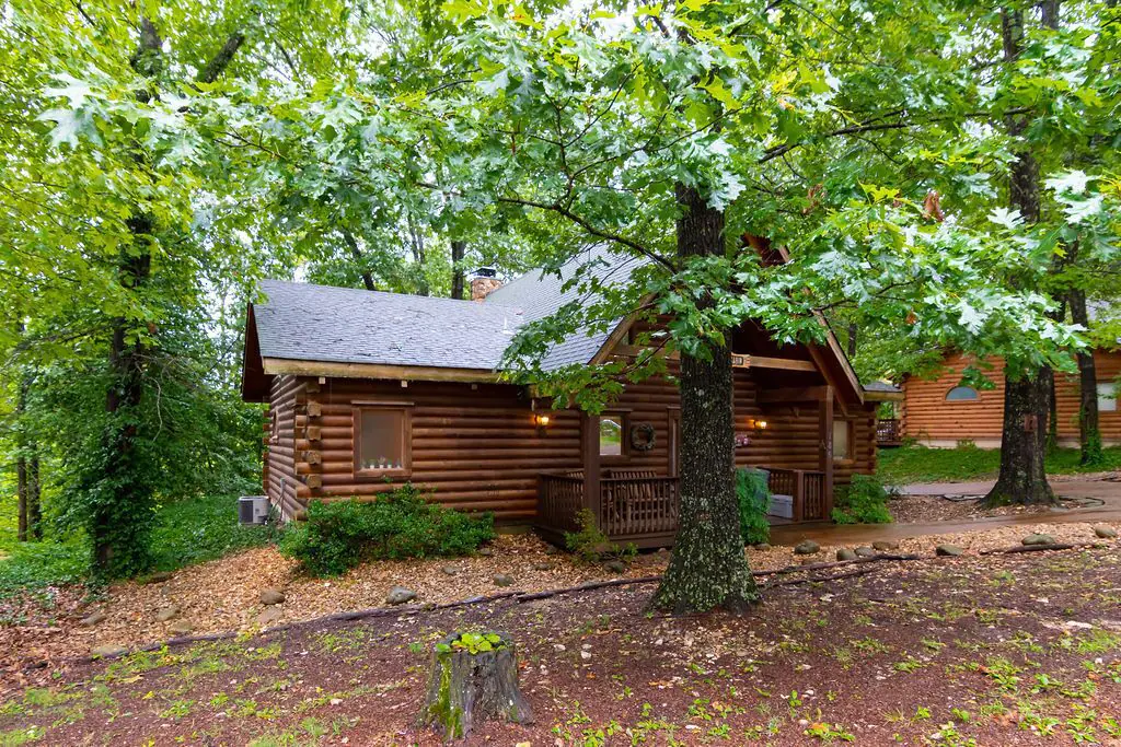 Dogwood Tree Lodge Near Big Cedar Branson