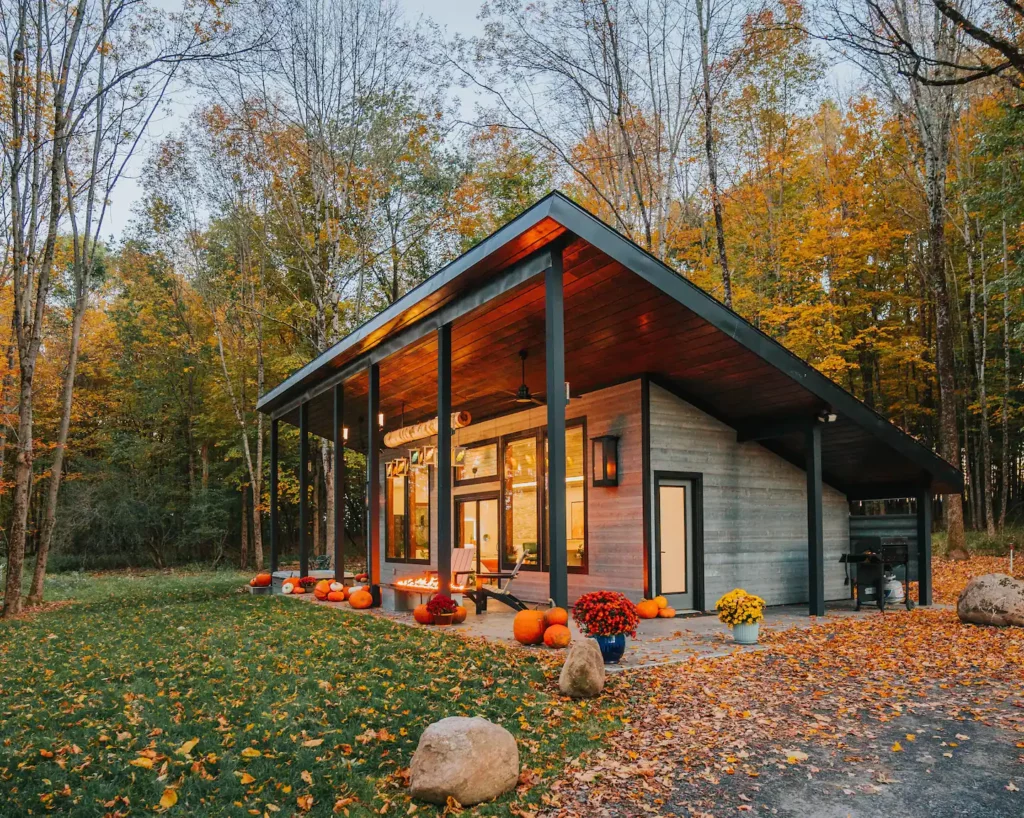 Peaceful Adirondack Cabin Getaway with Hot Tub and Sauna