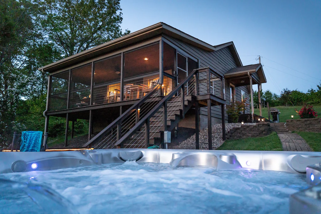 Romantic Cabin Getaway in Shawnee National Forest