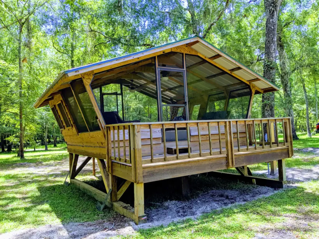 Suwannee River Sanctuary - The Birdhouse Cabin Getaway
