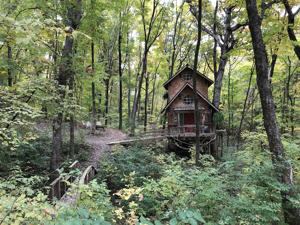 Ten Acre Treehouse Cabin Rental