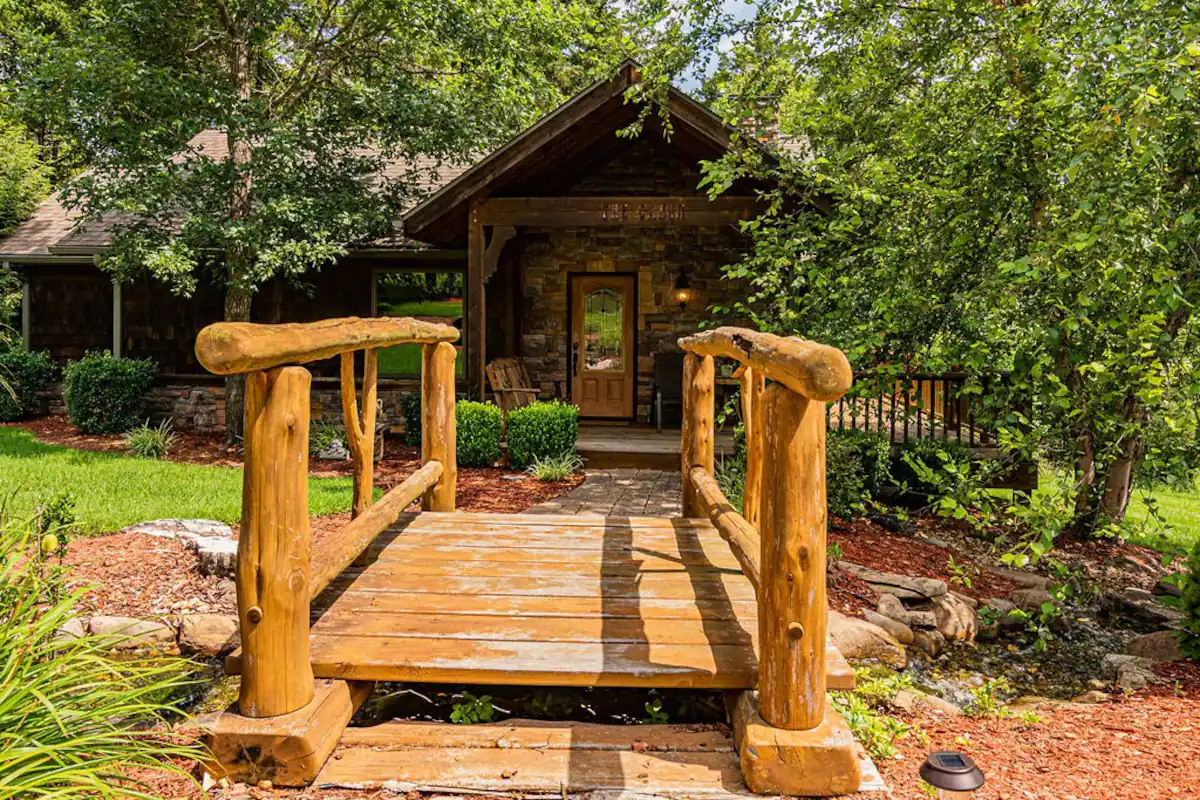The Cabin at Rock Canyon Branson