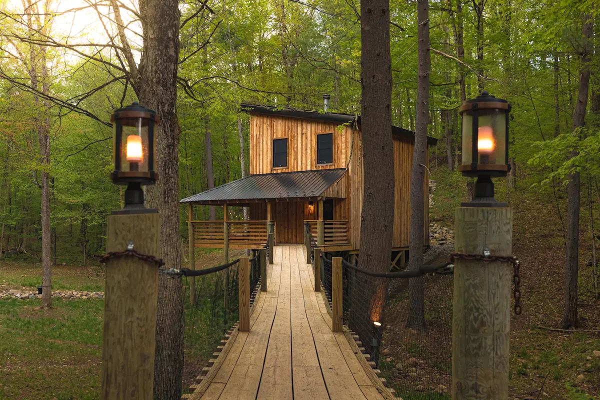 Ultra-Luxury Treehouse - treehouse airbnb new york
