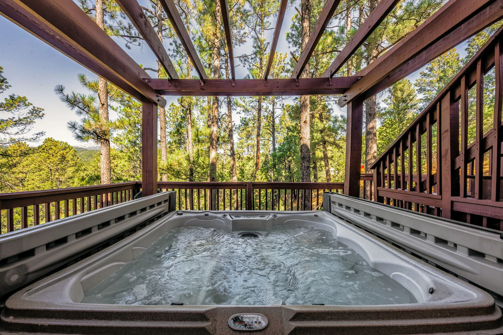 Unique Treetop Cabin Hideaway 