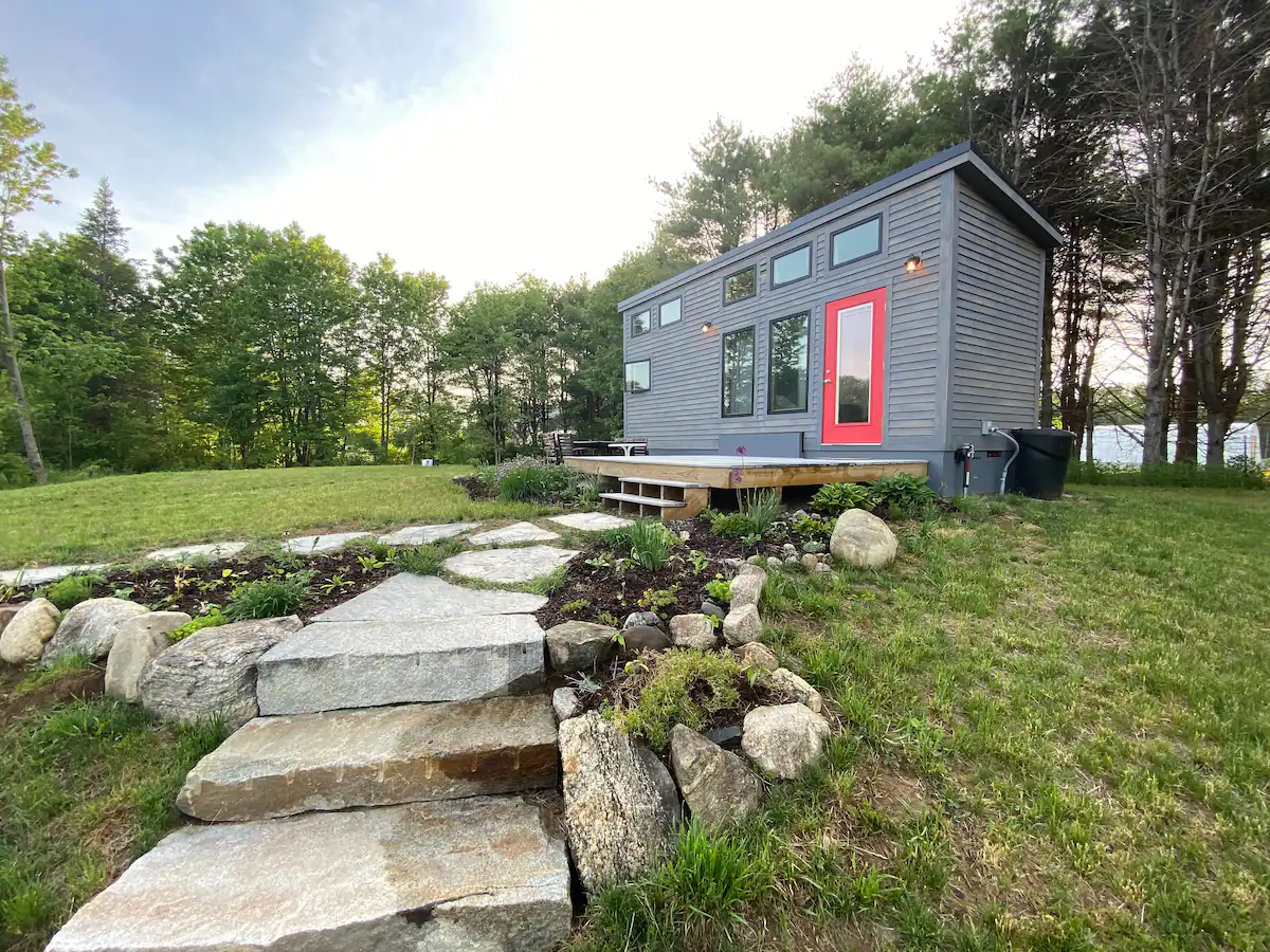 Crow’s Nest Tiny House at Old Crow Ranch